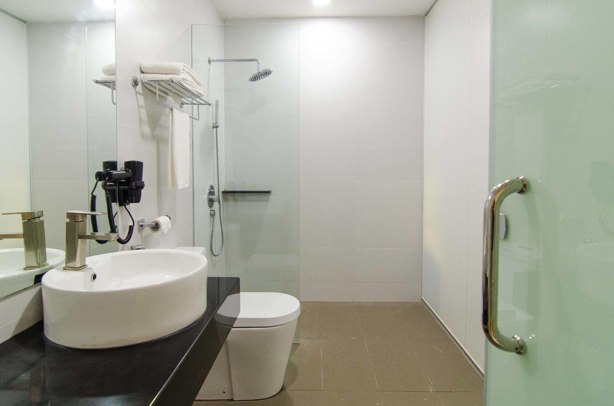 Hotel Mornington Bukit Permata Lumut Esterno foto