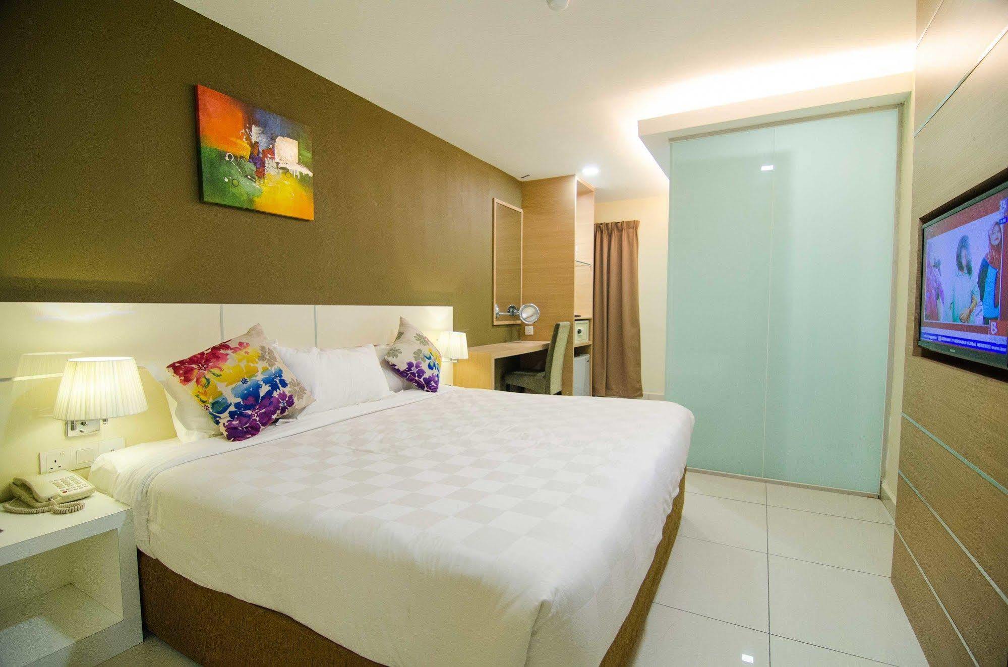 Hotel Mornington Bukit Permata Lumut Esterno foto