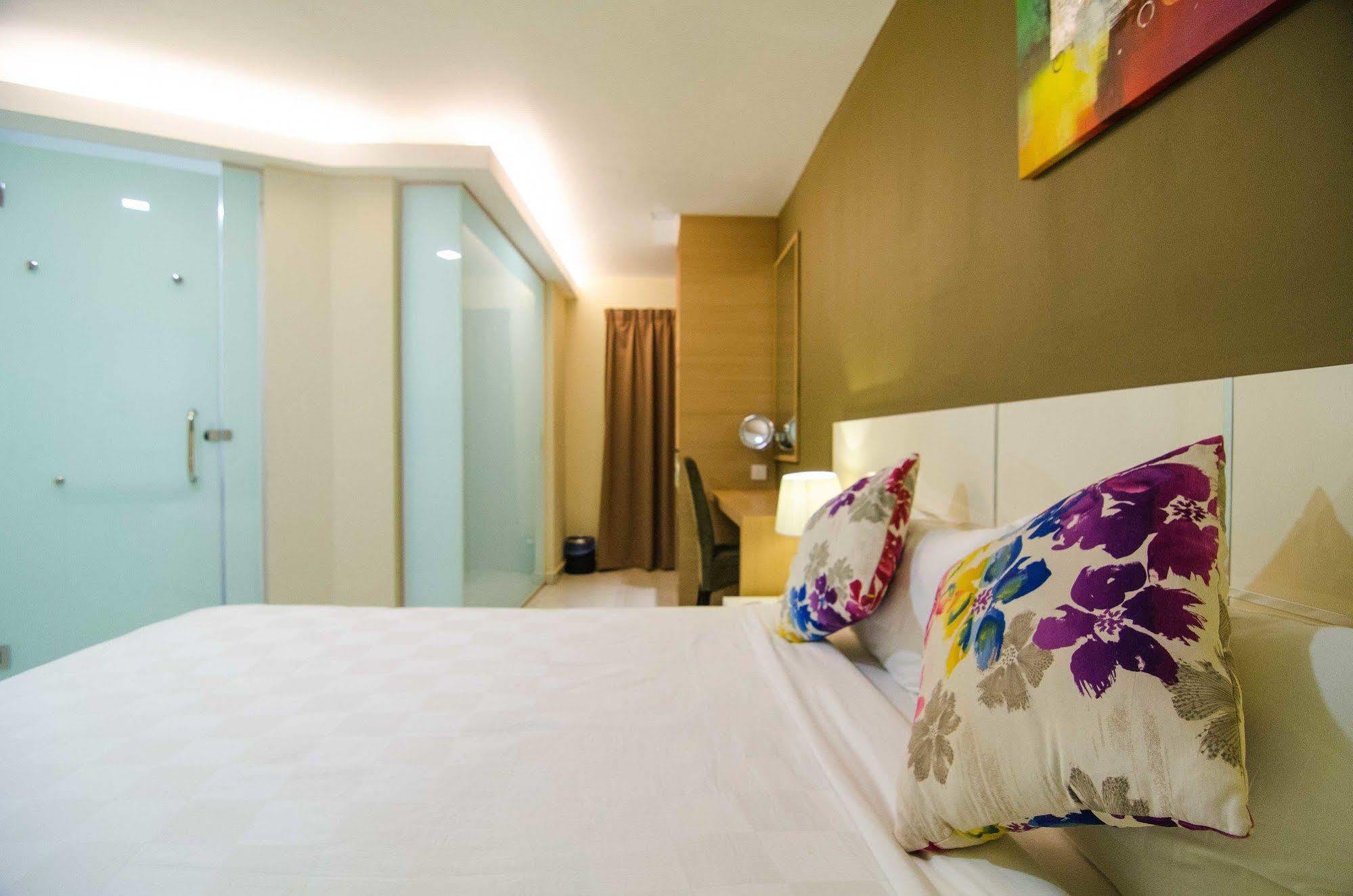 Hotel Mornington Bukit Permata Lumut Esterno foto