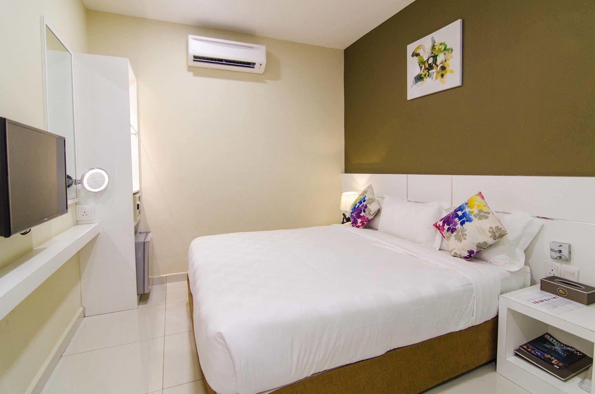Hotel Mornington Bukit Permata Lumut Esterno foto