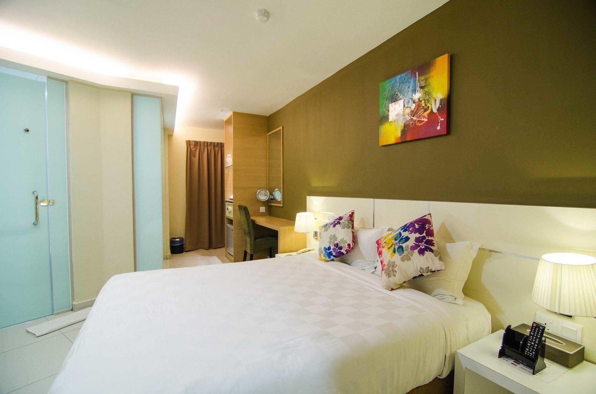 Hotel Mornington Bukit Permata Lumut Esterno foto