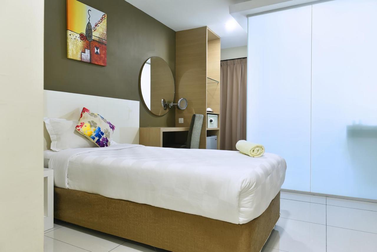Hotel Mornington Bukit Permata Lumut Esterno foto